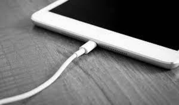 Service Provider of iPad Charging Port Repair in New Delhi, Delhi, India.