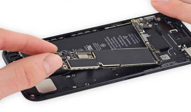 Service Provider of iPhone Motherboard Repair in New Delhi, Delhi, India.